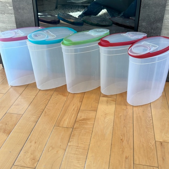 Rubbermaid Other - VEUC RUBBERMAID 1.5 gallon 25 cup cereal pasta grains pantry storage container